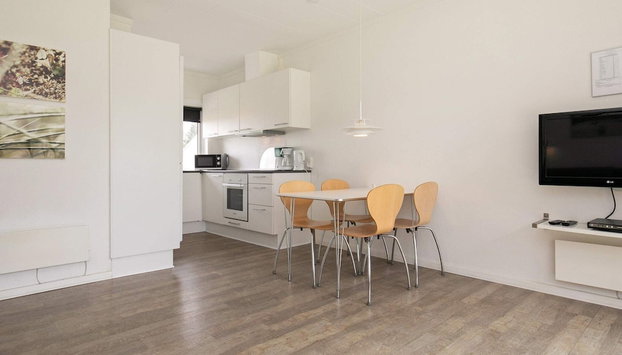 4 Person Holiday Home on a Holiday Park in Blavand - Foto 4, Cocina privada