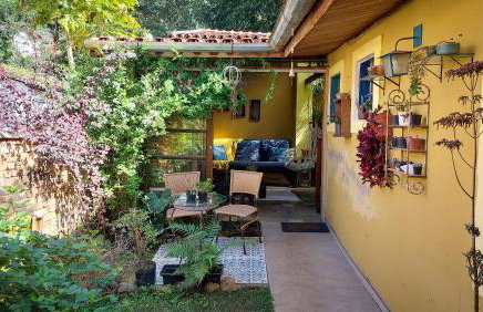 Suítes em casa centenária no centro de Socorro - Foto 29