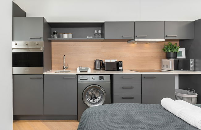 Bridgewater One Luxury Apartments - Photo 47