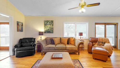 Waterfront Lake Murray Home with Dock Dogs Welcome! - Foto 5