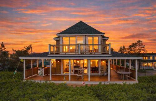 Camp46 Luxury Oceanfront Plum Island Cottage - Foto 1