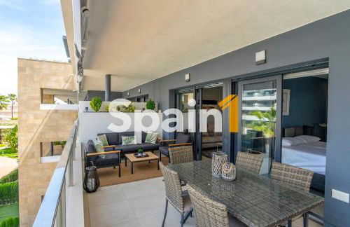 3 Bedrooms Apartment in flamenca Village with 3 Pools, sauna, gym and Jacuzzi - Photo 14