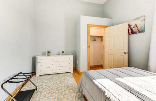 Bring a Pet Historic Downtown Olean Apartment - Foto 19