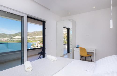 Familiy Villa Navis with heated pool - Photo 93