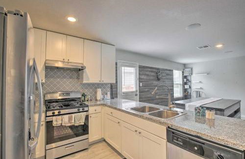 San Antonio Home with Backyard about 10 Mi to Dtwn! - Foto 12