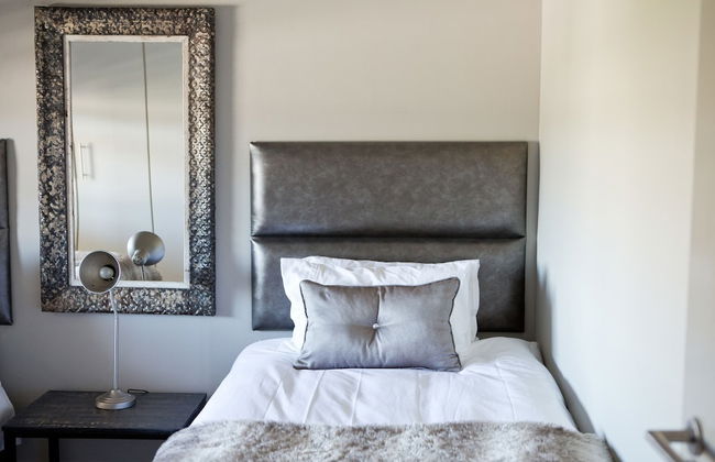 Heritage Square Apartments - Photo 16