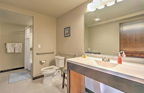 Manson Condo with Pool Access - Near Marina and Town - Foto 17