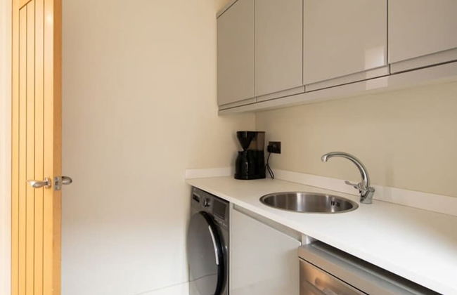 Designer Family Escape Hot Tub Steps to Beach - Photo 11