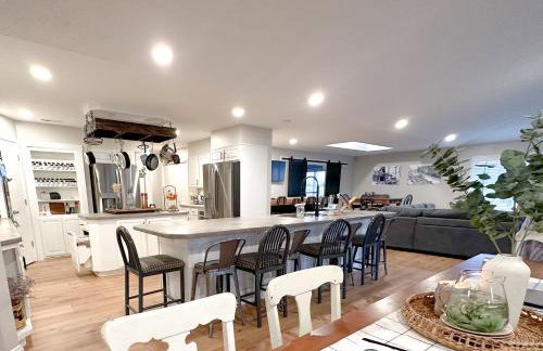 Group House Sleeps 26 THE ATTIC - 2 Miles to Cedar Point - Foto 4