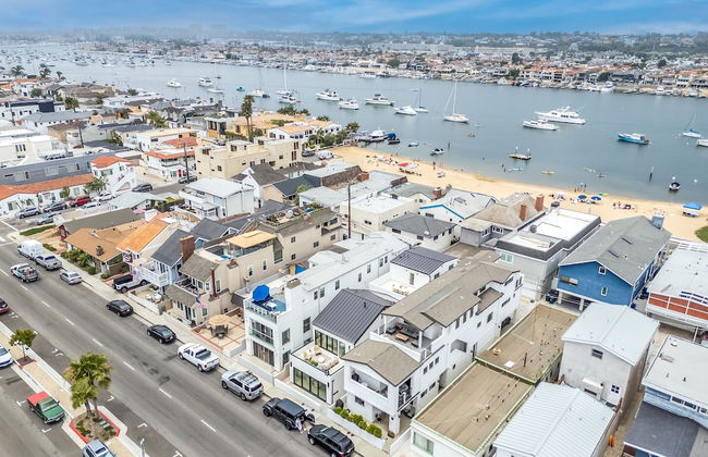 Seaside Style by Avantstay Rooftop Walk to Beach Chic Design - Photo 39