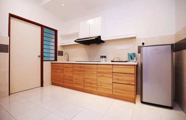 D'Embassy Serviced Residence Suites - Photo 20