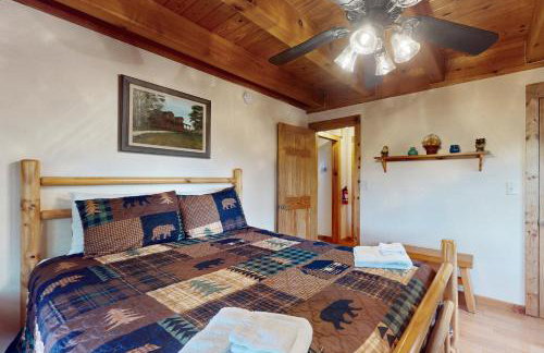 Hot Tub and River Views Doolittle Mountain Cabin - Foto 12