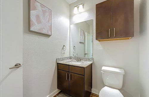 XL 1BR 2-King Beds Near Mayo Pool Gym Workspace - Foto 22