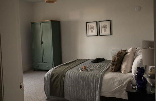 Luxurious Manor House with Sea Views - Sleeps 10 - Photo 26