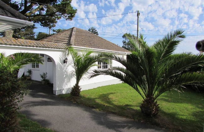 2 Bedroom Chalet - Praa Sands, Cornwall - Photo 13