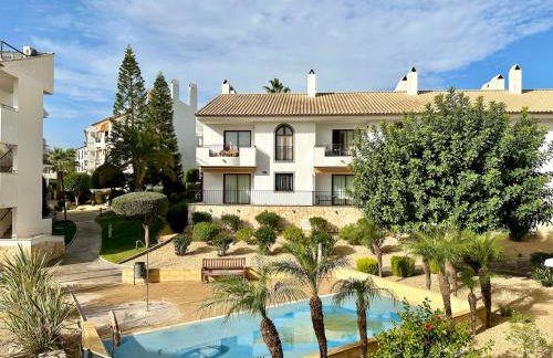 Bonito Apartamento Con Piscina y Jacuzzi - Photo 10