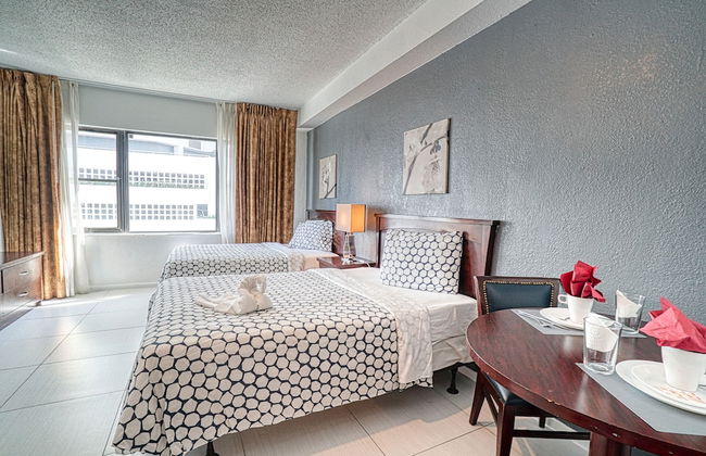 Deluxe Studios and Apartments at the Casablanca - Photo 47