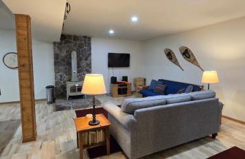 Tall Pines- 5-bedroom 3-bath with hot tub and more! - Foto 44