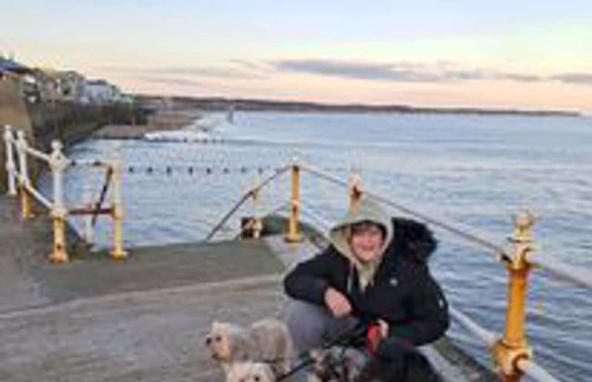 Immaculate 2-bed Cottage - Free Wifi - Foto 11