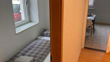 Monteurwohnung für 5 Personen mit 3 Schlafzimmern - Foto 4
