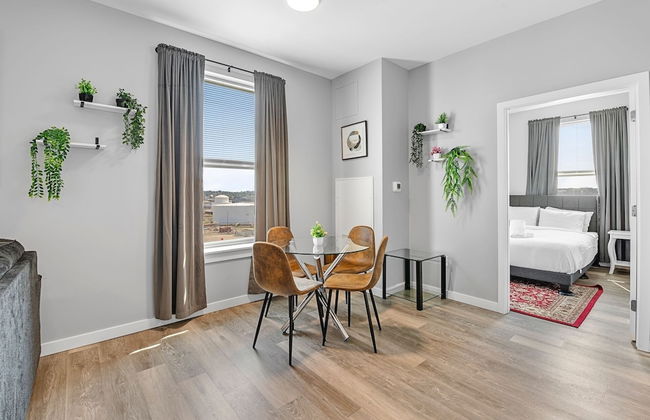 Furnished Apartments near Encore Boston - Photo 26