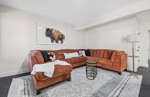 Buffalo Ridge - Hot Tub & Walk to Downtown - Foto 8