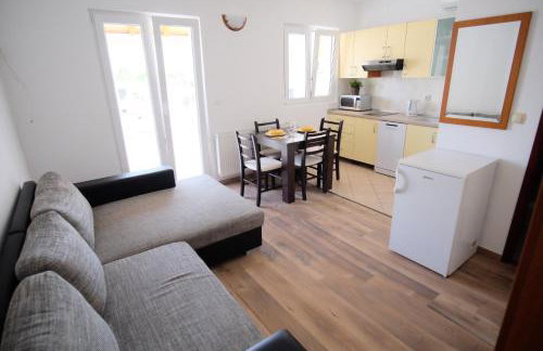 Apartmani Svemir - Photo 31