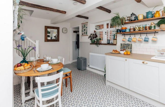 The Poppies - From 150 Per Night - Photo 28