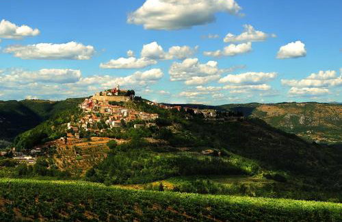 Villa in Motovun with Private Pool and Views - Foto 19