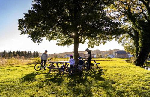 Old house by the stream - Photo 69