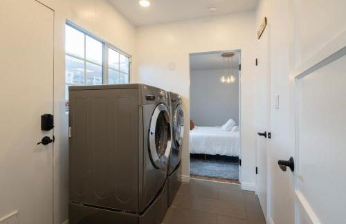 Angel&Rose Universal Hollywood Heated Pool House King Bed - Foto 13