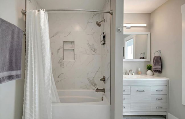 Fall Festivities - 4BR Home by IU Stadium Bloomington Bliss - Foto 29