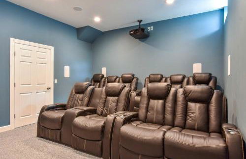 15526 - Luxurious Waterfront Home with Incredible Entertainment Space Secluded on Pleasant Bay - Foto 18