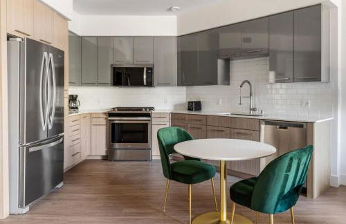 Blueground East Industrial pool nr Lake Elizabeth SFO-2000 - Foto 7