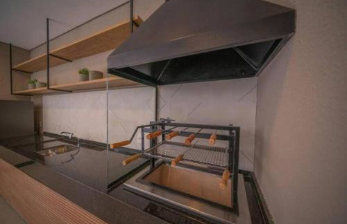 Studio Decorado Moderno ao lado Metrô Giovanni com Varanda - Acomoda até 4 pessoas - Foto 29