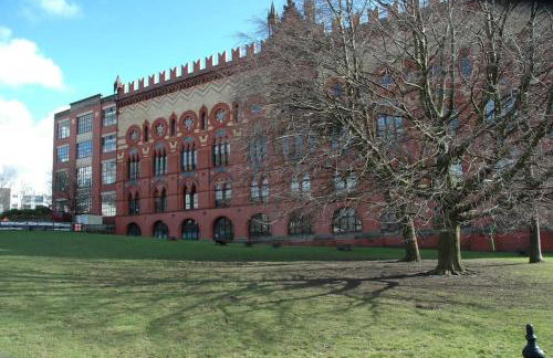 The Nelson - Spacious City Property and Free Parking - Foto 13