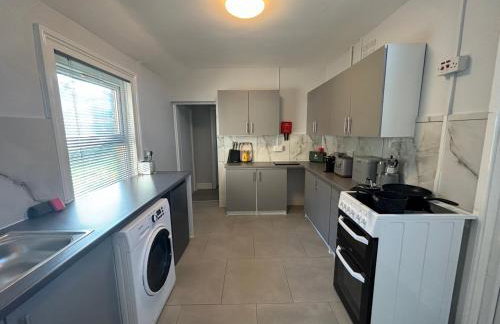 Chalkwell Aparthotel Short & Long Stays Welcome, Leisure , Relocation , Business Stays , Contractors - Photo 54