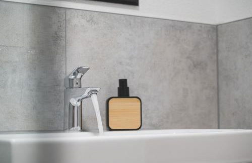 Stilvolle Suite mit Weitblick & Parkplatz - Foto 18