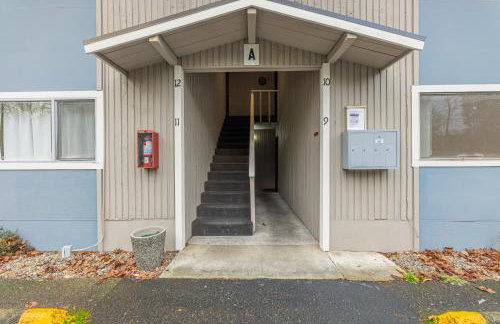 Cute Delightfully Remodeled Spacious Condo condo - Foto 47