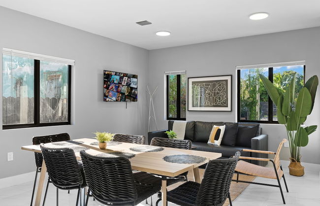 Charming Studio 5 Minutes From Wynwood - Photo 22