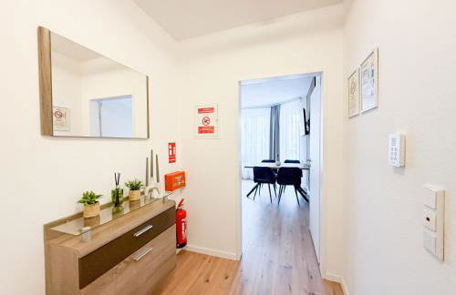 MOIN Apartments - Studio mit Balkon & Parkplatz, Wifi und TV - Foto 10