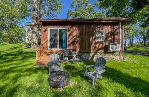 Cozy Cabin Gateway with Pool and Firepit - Foto 16