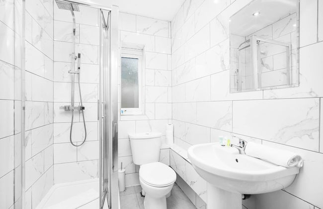 Large Family House With Garden Close to Birmingham - Foto 14