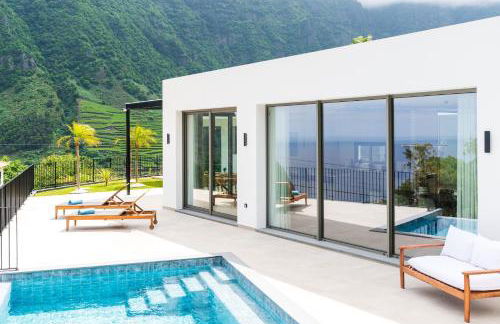 Elysium São Vicente - Designer Villa with Ocean View, Heated Pool, Jacuzzi & Sauna - Foto 49