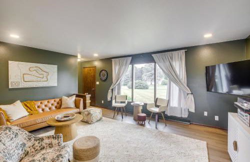 Updated Plymouth Home about 5 Mi to Road America! - Foto 1