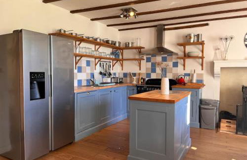 Gite de Nanteuil, 10-13 personnes, piscine - Foto 4