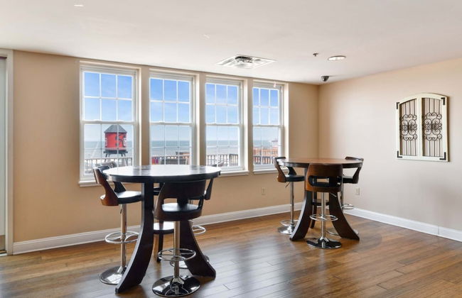 Bluebird Suites at the Warehouse District - Foto 18