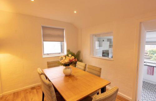 Spacious Home 10 mins to Airport & Braehead - Pass the Keys - Foto 18