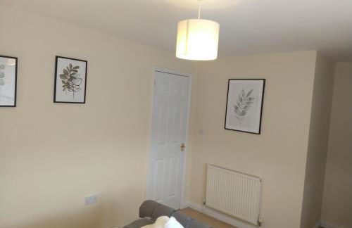 Sunningdale homely detached family,contractor 3 bed house with Parking - Foto 19