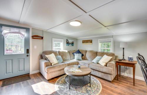 Cozy Clarkesville Getaway with Fire Pit! - Foto 5